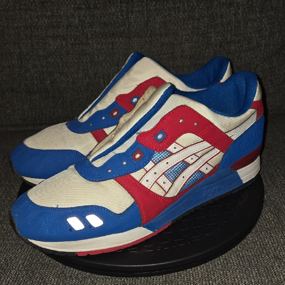Rare* Asics Spilt Tongue